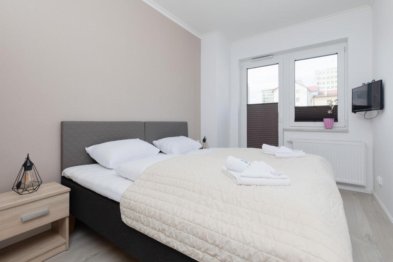 Przestronny Apartament Z Balkonem - Przy Porcie - Swinoujscie By Noclegi Renters Eksteriør billede
