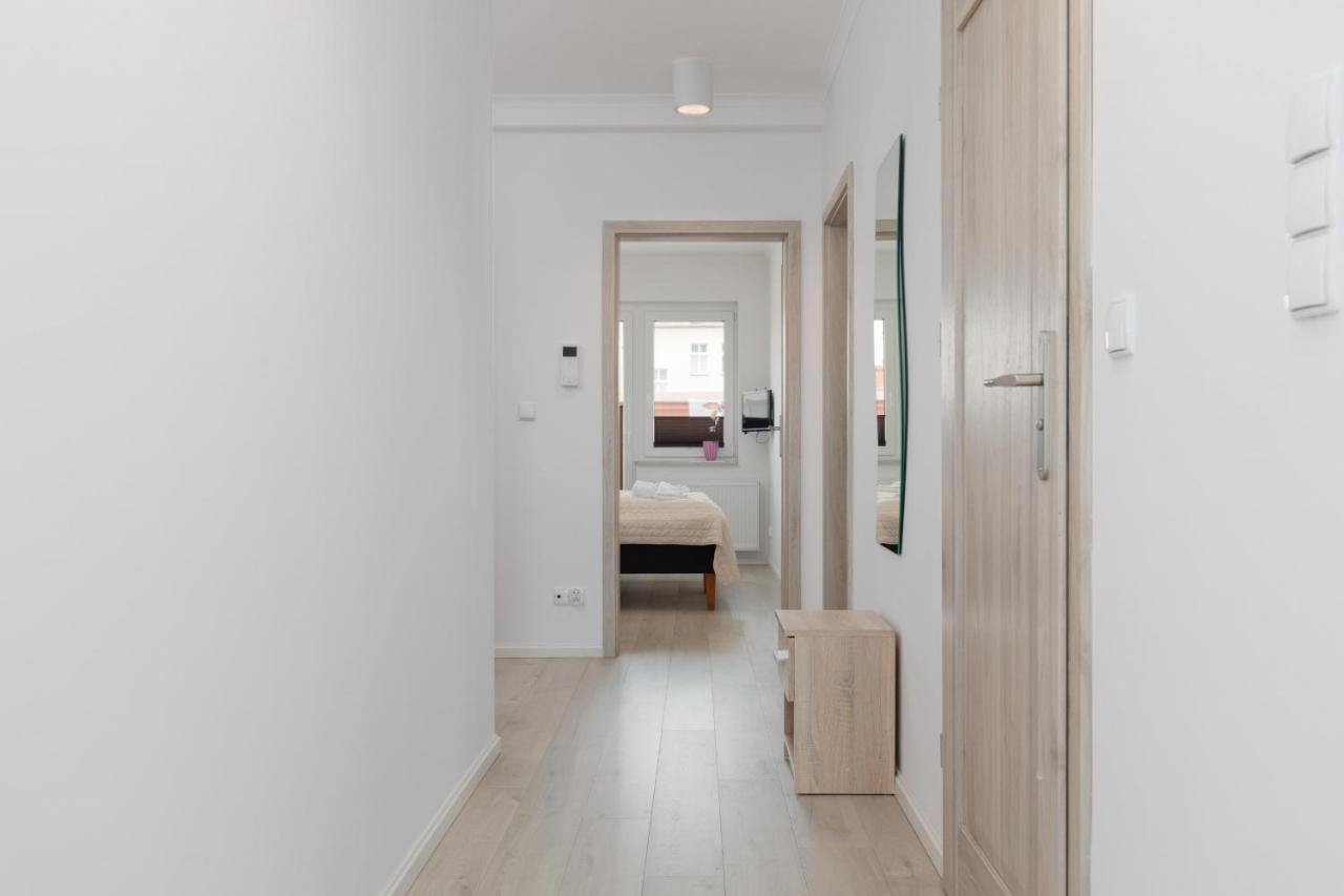 Przestronny Apartament Z Balkonem - Przy Porcie - Swinoujscie By Noclegi Renters Eksteriør billede