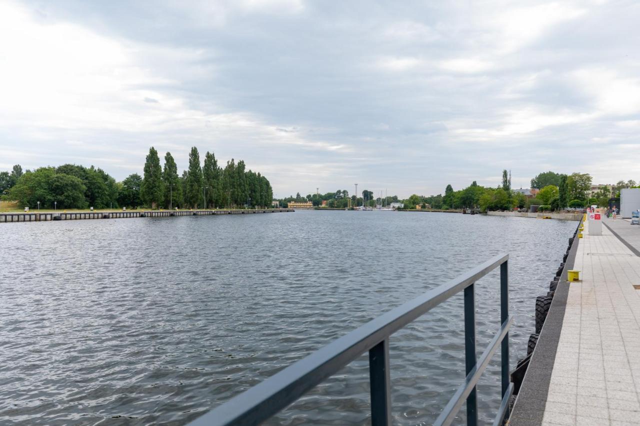 Przestronny Apartament Z Balkonem - Przy Porcie - Swinoujscie By Noclegi Renters Eksteriør billede