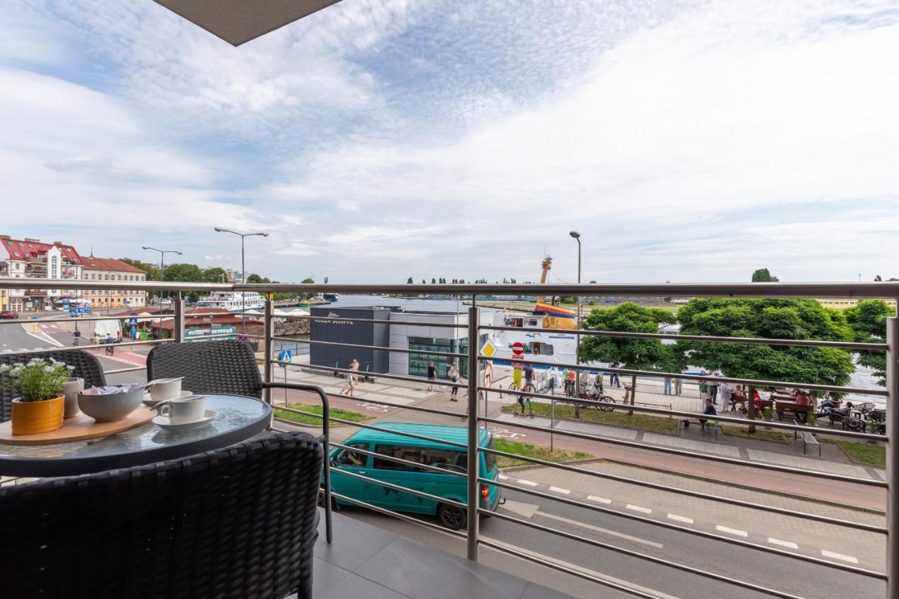 Przestronny Apartament Z Balkonem - Przy Porcie - Swinoujscie By Noclegi Renters Eksteriør billede