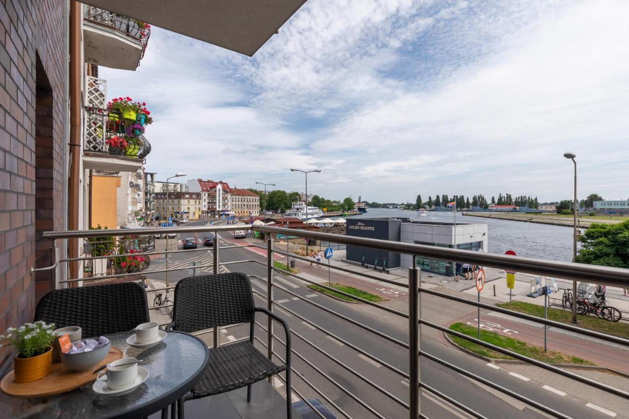 Przestronny Apartament Z Balkonem - Przy Porcie - Swinoujscie By Noclegi Renters Eksteriør billede